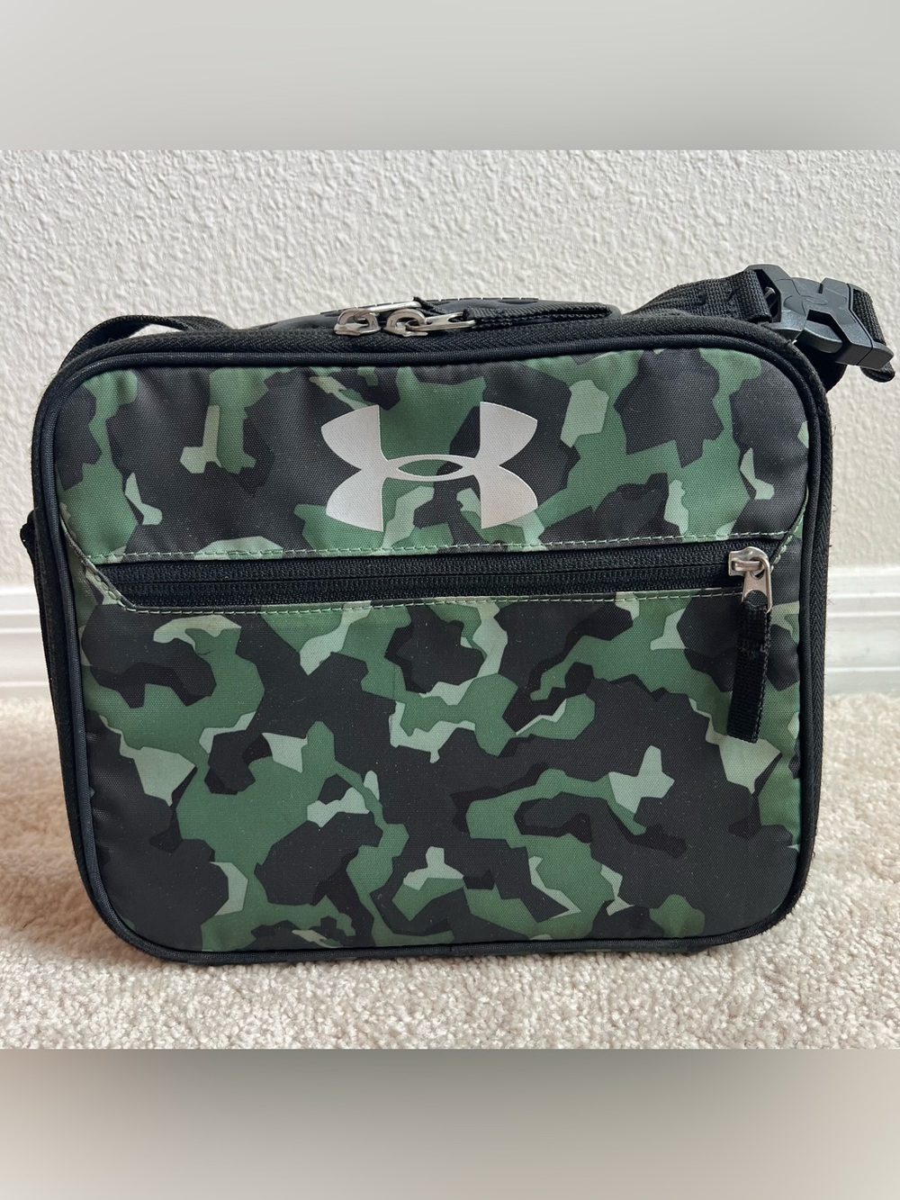 Under Armour Duffle Camo Hard-Lined Insulated Lunch Box School Work Daycare
